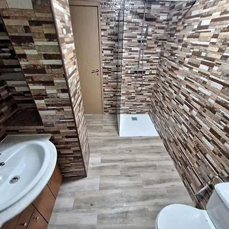 Carlos Martinez Apartamento *